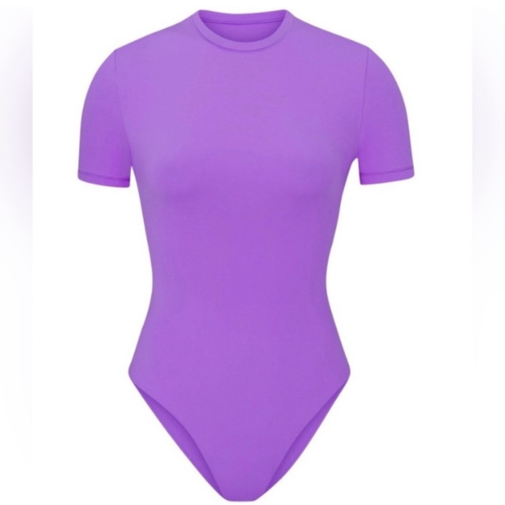 NWT SKIMS Fits Everybody Bodysuit T-Shirt Size Large